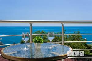 Студия квартира, посуточно, 62м2, 4/10 этаж