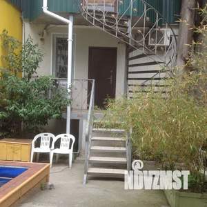 1-к квартира, посуточно, 40м2, 1/2 этаж