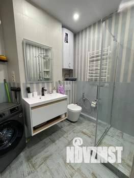 Студия квартира, посуточно, 39м2, 3/6 этаж