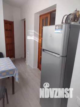2-к квартира, посуточно, 40м2, 1/3 этаж