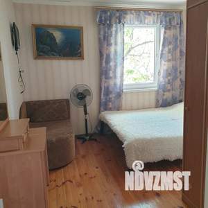 1-к квартира, посуточно, 27м2, 2/2 этаж