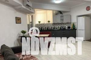 2-к квартира, посуточно, 70м2, 1/2 этаж