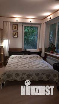 Студия квартира, посуточно, 39м2, 1/2 этаж