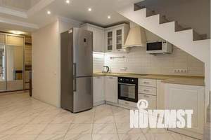 2-к квартира, посуточно, 66м2, 1/7 этаж