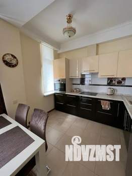 2-к квартира, посуточно, 70м2, 4/12 этаж