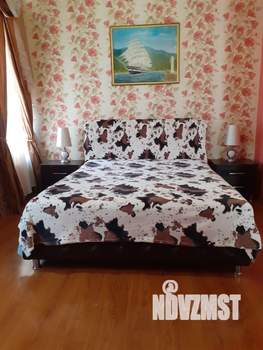 1-к квартира, посуточно, 40м2, 3/3 этаж