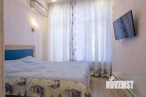 Студия квартира, посуточно, 35м2, 1/20 этаж