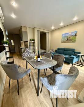 Студия квартира, посуточно, 35м2, 5/7 этаж