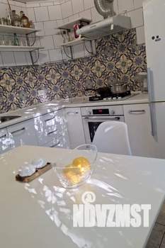 Студия квартира, посуточно, 25м2, 1/2 этаж