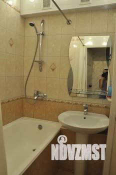 2-к квартира, посуточно, 40м2, 1/5 этаж