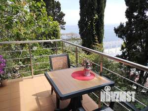 Студия квартира, посуточно, 30м2, 1/3 этаж