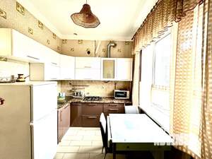 1-к квартира, посуточно, 42м2, 3/3 этаж