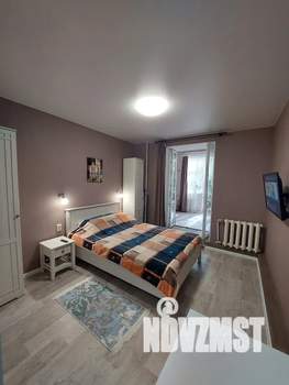 Студия квартира, посуточно, 30м2, 1/4 этаж