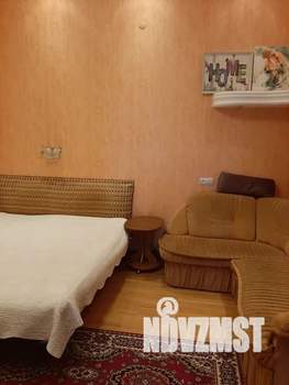 1-к квартира, посуточно, 35м2, 1/2 этаж