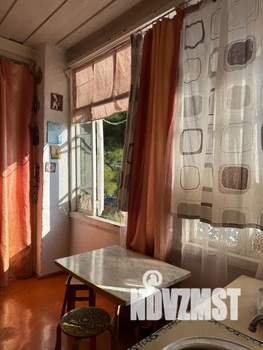 1-к квартира, посуточно, 32м2, 1/2 этаж