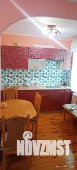 Студия квартира, посуточно, 35м2, 3/3 этаж