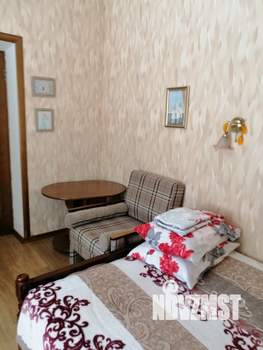 1-к квартира, посуточно, 35м2, 1/2 этаж