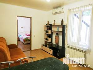 Студия квартира, посуточно, 40м2, 2/3 этаж
