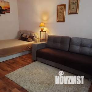 2-к квартира, посуточно, 40м2, 1/2 этаж