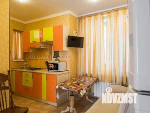 1-к квартира, посуточно, 60м2, 3/3 этаж