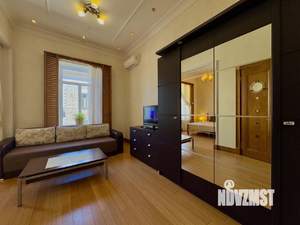 1-к квартира, посуточно, 45м2, 3/3 этаж