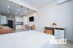 Студия квартира, посуточно, 35м2, 17/18 этаж