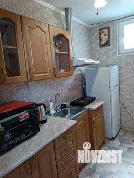 Студия квартира, посуточно, 33м2, 3/3 этаж