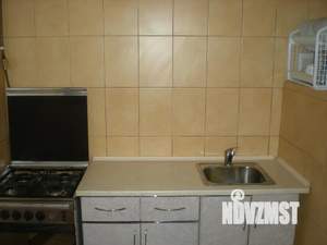 1-к квартира, посуточно, 15м2, 1/2 этаж