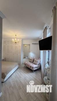 Студия квартира, посуточно, 35м2, 3/18 этаж