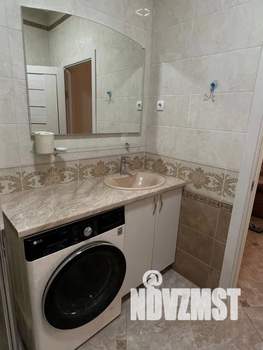 Студия квартира, посуточно, 37м2, 5/10 этаж