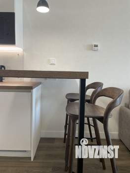 Студия квартира, посуточно, 53м2, 7/10 этаж
