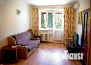 1-к квартира, посуточно, 35м2, 4/4 этаж