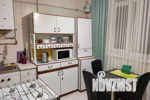 1-к квартира, посуточно, 37м2, 3/3 этаж