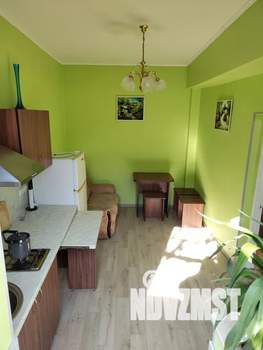 1-к квартира, посуточно, 25м2, 1/2 этаж