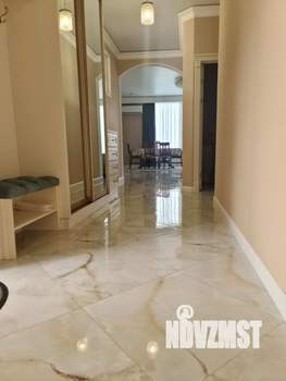 3-к квартира, посуточно, 100м2, 4/4 этаж