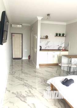 Студия квартира, посуточно, 30м2, 1/3 этаж