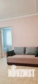 2-к квартира, посуточно, 48м2, 4/4 этаж