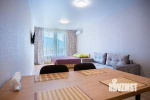 Студия квартира, посуточно, 40м2, 7/18 этаж