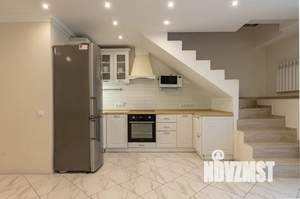 2-к квартира, посуточно, 66м2, 1/7 этаж