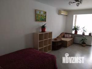1-к квартира, посуточно, 30м2, 5/5 этаж