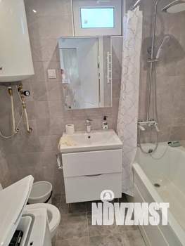 Студия квартира, посуточно, 40м2, 2/2 этаж