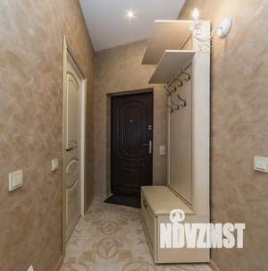 Студия квартира, посуточно, 40м2, 2/8 этаж