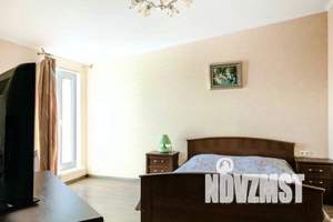 3-к квартира, посуточно, 95м2, 3/4 этаж