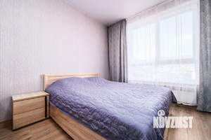 Студия квартира, посуточно, 40м2, 7/18 этаж