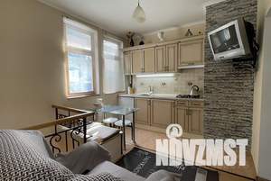 2-к квартира, посуточно, 54м2, 1/2 этаж