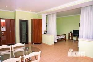 Студия квартира, посуточно, 49м2, 2/4 этаж