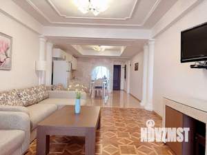 1-к квартира, посуточно, 60м2, 1/1 этаж