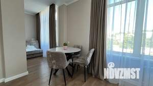 Студия квартира, посуточно, 42м2, 4/7 этаж