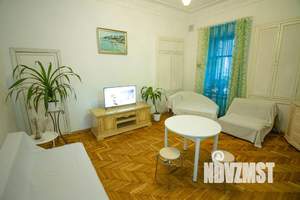 2-к квартира, посуточно, 43м2, 1/2 этаж