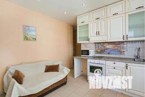 1-к квартира, посуточно, 38м2, 3/6 этаж